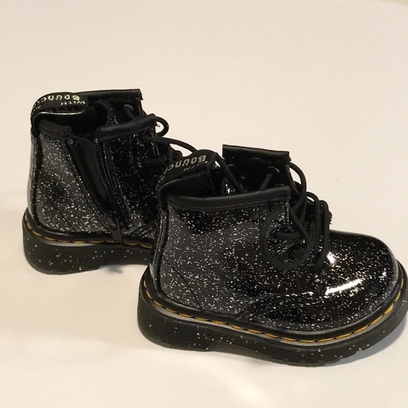 New Toddler Dr Martens black sparkle combat boots - size 4 - Picture 5 of 8